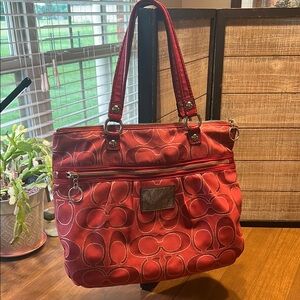 Coach Red Glossy Shoulder Bag with Elegant Pleats